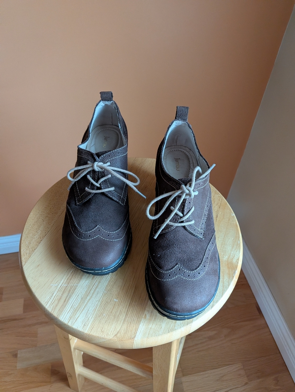 Jambu Brown Suede Wingtip Derby Shoes Size 8M
